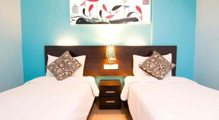Pice Hotel Bukit Mertajam Bagian luar foto