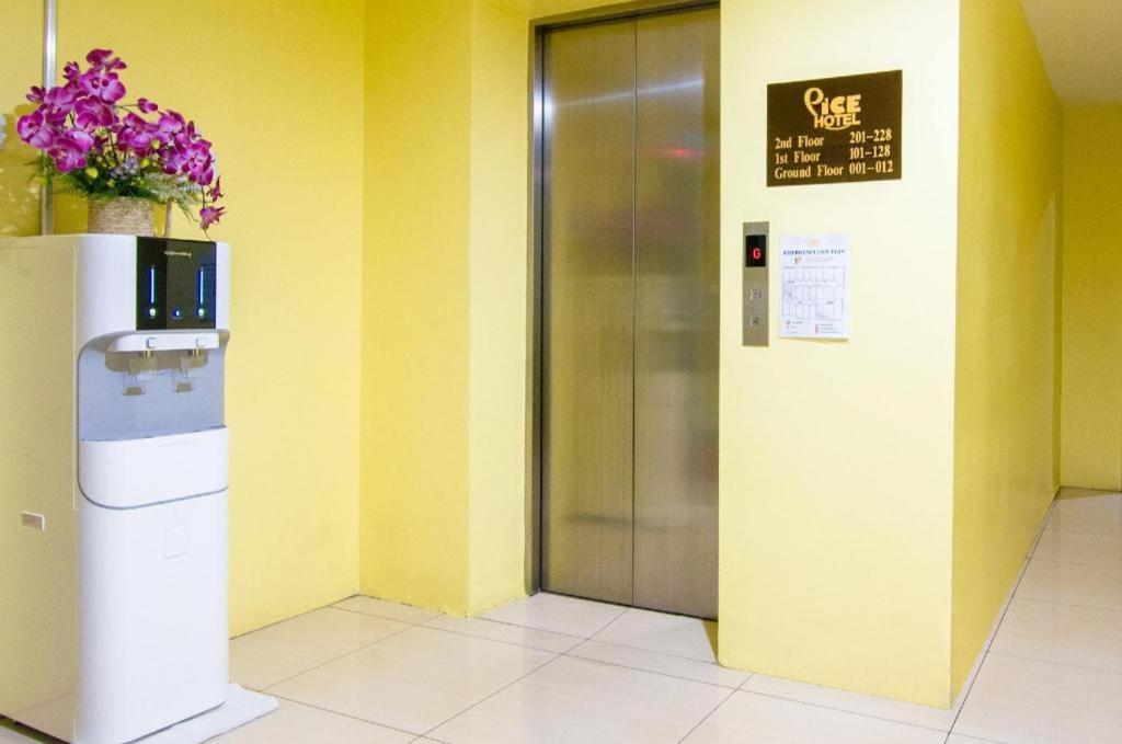 Pice Hotel Bukit Mertajam Bagian luar foto